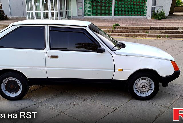 Белый ЗАЗ Таврия, объемом двигателя 1.1 л и пробегом 114 тыс. км за 530 $, фото 3 на Automoto.ua