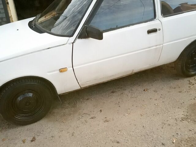 Белый ЗАЗ Таврия, объемом двигателя 1 л и пробегом 600 тыс. км за 596 $, фото 2 на Automoto.ua