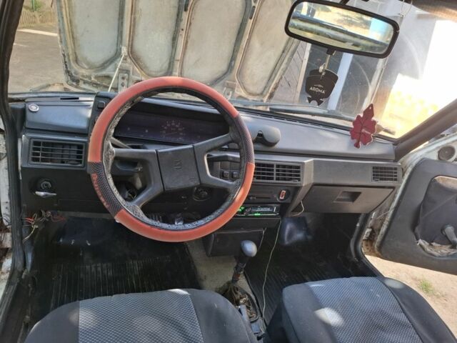 Белый ЗАЗ Таврия, объемом двигателя 1 л и пробегом 1 тыс. км за 350 $, фото 6 на Automoto.ua