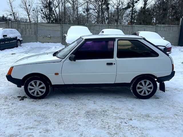 Білий ЗАЗ Таврія, об'ємом двигуна 1.2 л та пробігом 300 тис. км за 650 $, фото 3 на Automoto.ua