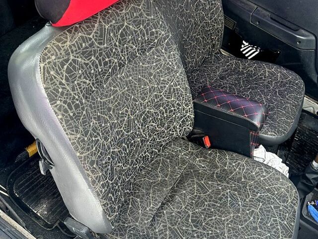 Білий ЗАЗ Таврія, об'ємом двигуна 1.2 л та пробігом 300 тис. км за 650 $, фото 6 на Automoto.ua