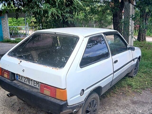 Белый ЗАЗ Таврия, объемом двигателя 1.1 л и пробегом 274 тыс. км за 400 $, фото 5 на Automoto.ua