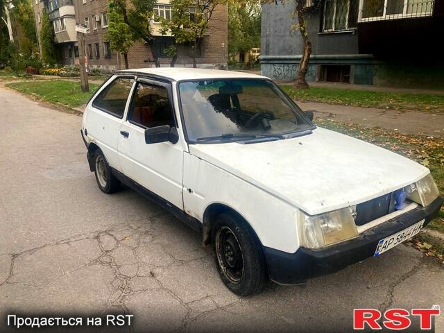 Белый ЗАЗ Таврия, объемом двигателя 1.2 л и пробегом 150 тыс. км за 310 $, фото 1 на Automoto.ua