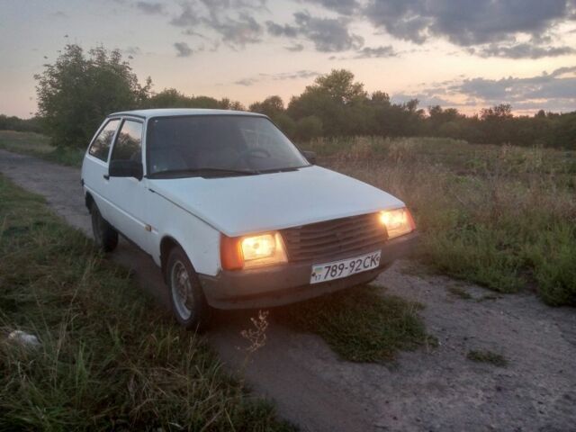 Белый ЗАЗ Таврия, объемом двигателя 1.1 л и пробегом 90 тыс. км за 331 $, фото 4 на Automoto.ua