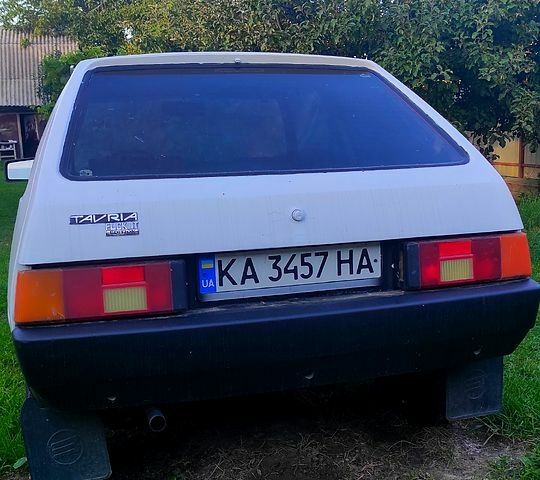 Білий ЗАЗ Таврія, об'ємом двигуна 1.1 л та пробігом 150 тис. км за 500 $, фото 7 на Automoto.ua