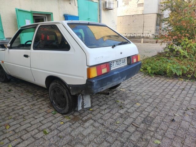 ЗАЗ Таврия 1995 в Херсоне на Automoto.ua Белый ЗАЗ Таврия, объемом двигателя 1.2 л и пробегом 230 тыс. км за 699 $, фото 3 на Automoto.ua