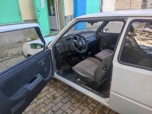 ЗАЗ Таврия 1995 в Херсоне на Automoto.ua Белый ЗАЗ Таврия, объемом двигателя 1.2 л и пробегом 230 тыс. км за 699 $, фото 5 на Automoto.ua