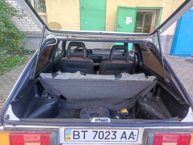 ЗАЗ Таврия 1995 в Херсоне на Automoto.ua Белый ЗАЗ Таврия, объемом двигателя 1.2 л и пробегом 230 тыс. км за 699 $, фото 4 на Automoto.ua