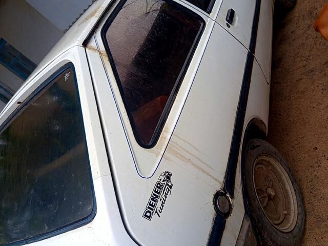 Білий ЗАЗ Таврія, об'ємом двигуна 1.2 л та пробігом 310 тис. км за 400 $, фото 2 на Automoto.ua