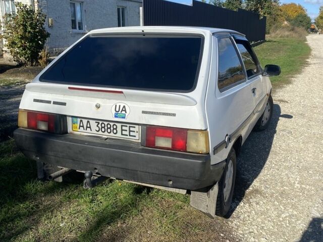 Белый ЗАЗ Таврия, объемом двигателя 1.1 л и пробегом 180 тыс. км за 850 $, фото 3 на Automoto.ua