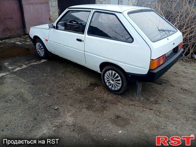 Белый ЗАЗ Таврия, объемом двигателя 1.1 л и пробегом 184 тыс. км за 900 $, фото 3 на Automoto.ua