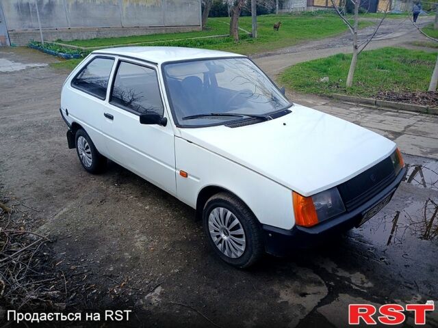 Белый ЗАЗ Таврия, объемом двигателя 1.1 л и пробегом 184 тыс. км за 900 $, фото 5 на Automoto.ua