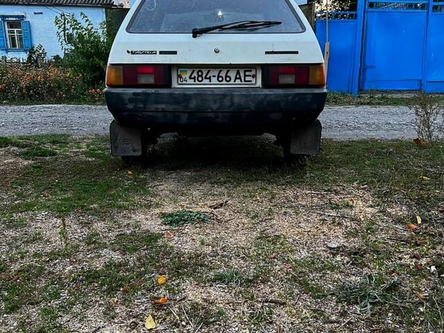 Білий ЗАЗ Таврія, об'ємом двигуна 1.1 л та пробігом 100 тис. км за 750 $, фото 2 на Automoto.ua