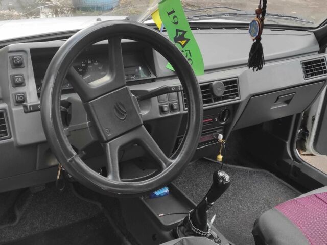 Білий ЗАЗ Таврія, об'ємом двигуна 1.2 л та пробігом 226 тис. км за 568 $, фото 4 на Automoto.ua