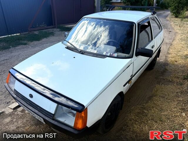 Белый ЗАЗ Таврия, объемом двигателя 1.2 л и пробегом 200 тыс. км за 500 $, фото 2 на Automoto.ua