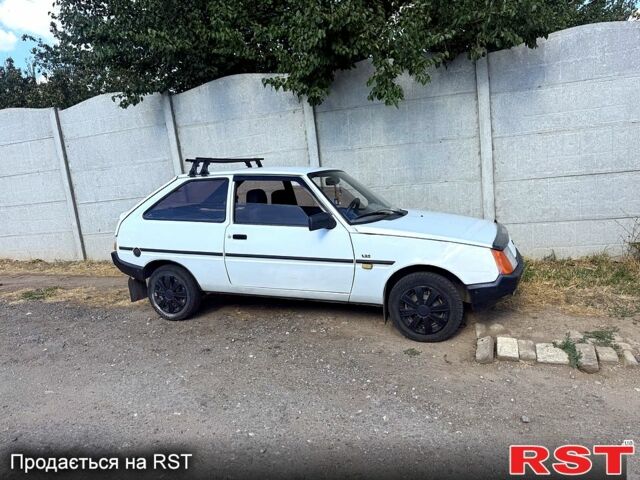 Белый ЗАЗ Таврия, объемом двигателя 1.2 л и пробегом 200 тыс. км за 500 $, фото 5 на Automoto.ua