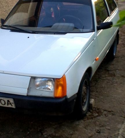 Белый ЗАЗ Таврия, объемом двигателя 1.2 л и пробегом 43 тыс. км за 750 $, фото 3 на Automoto.ua
