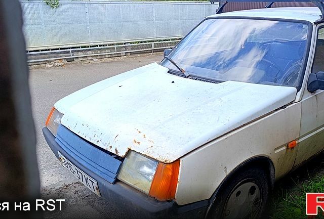 Белый ЗАЗ Таврия, объемом двигателя 1.2 л и пробегом 70 тыс. км за 500 $, фото 1 на Automoto.ua