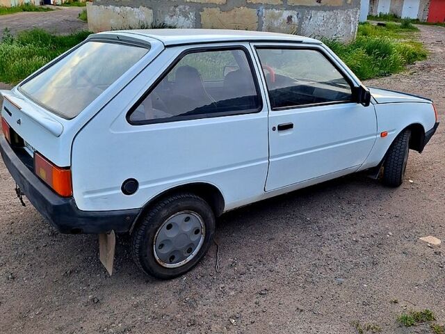 Белый ЗАЗ Таврия, объемом двигателя 1.1 л и пробегом 118 тыс. км за 900 $, фото 2 на Automoto.ua