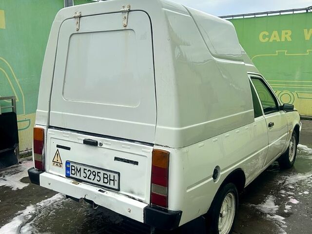 Белый ЗАЗ Таврия, объемом двигателя 1.2 л и пробегом 178 тыс. км за 800 $, фото 4 на Automoto.ua