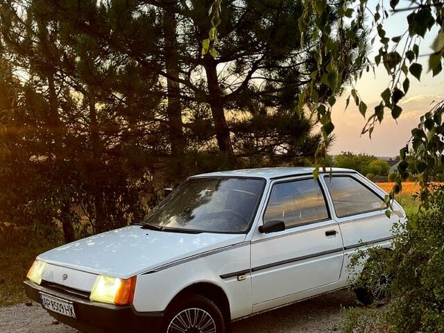 Белый ЗАЗ Таврия, объемом двигателя 1.1 л и пробегом 122 тыс. км за 650 $, фото 2 на Automoto.ua