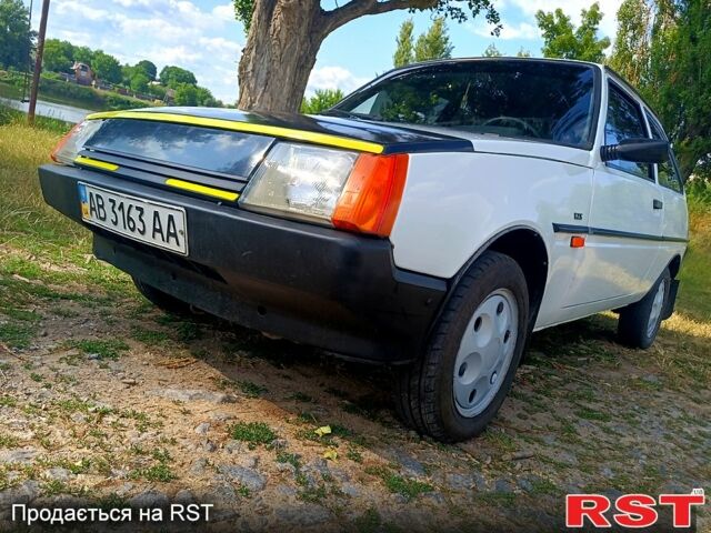 Белый ЗАЗ Таврия, объемом двигателя 1.2 л и пробегом 15 тыс. км за 1200 $, фото 6 на Automoto.ua