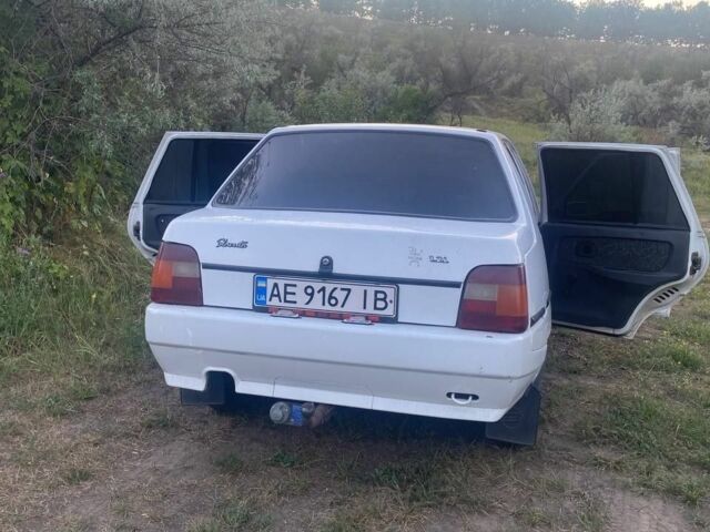 Білий ЗАЗ Таврія, об'ємом двигуна 1.2 л та пробігом 115 тис. км за 1021 $, фото 3 на Automoto.ua