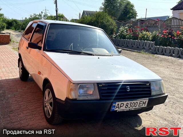 Белый ЗАЗ Таврия, объемом двигателя 1.2 л и пробегом 120 тыс. км за 800 $, фото 1 на Automoto.ua