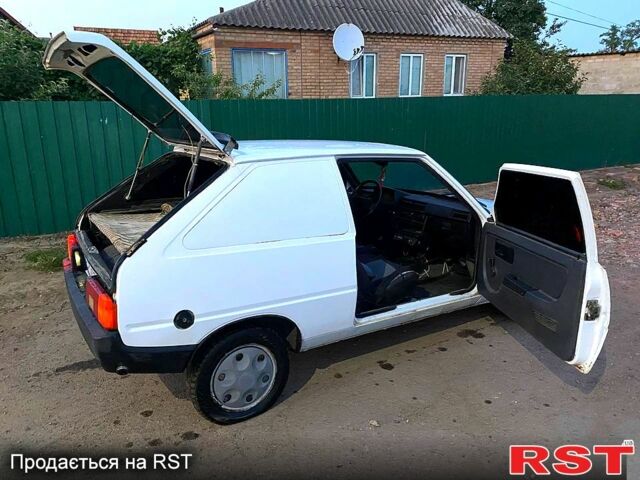 Белый ЗАЗ Таврия, объемом двигателя 1.2 л и пробегом 112 тыс. км за 650 $, фото 5 на Automoto.ua