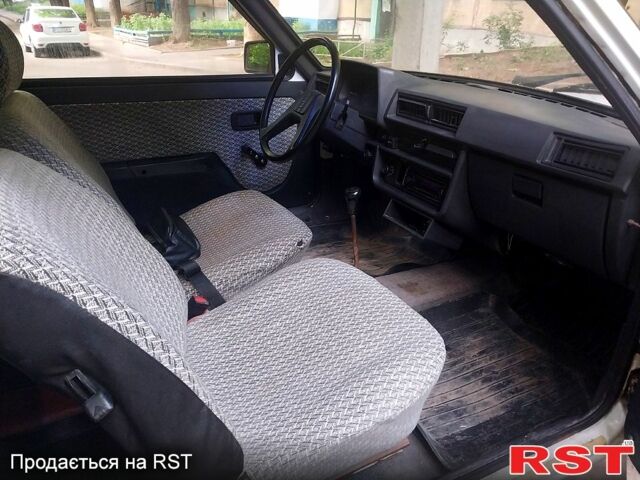 Белый ЗАЗ Таврия, объемом двигателя 1.1 л и пробегом 200 тыс. км за 900 $, фото 3 на Automoto.ua