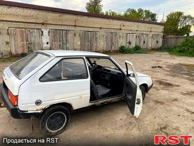 Белый ЗАЗ Таврия, объемом двигателя 1.1 л и пробегом 102 тыс. км за 950 $, фото 4 на Automoto.ua