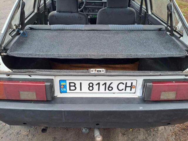 Белый ЗАЗ Таврия, объемом двигателя 1.1 л и пробегом 50 тыс. км за 700 $, фото 5 на Automoto.ua
