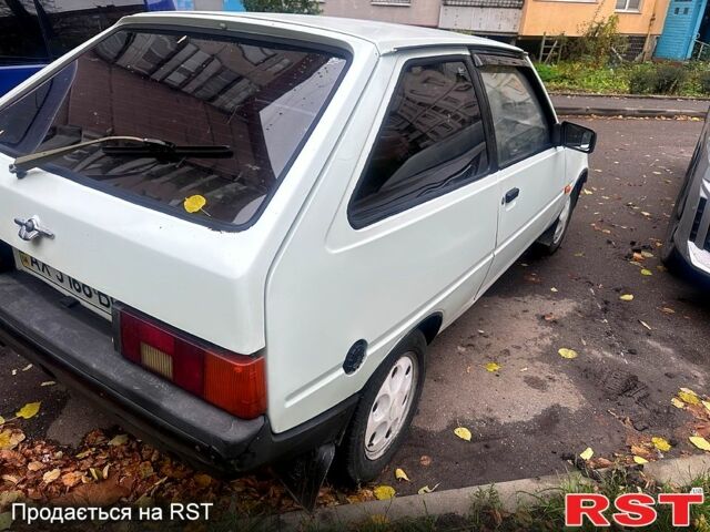 Белый ЗАЗ Таврия, объемом двигателя 1.2 л и пробегом 380 тыс. км за 550 $, фото 3 на Automoto.ua