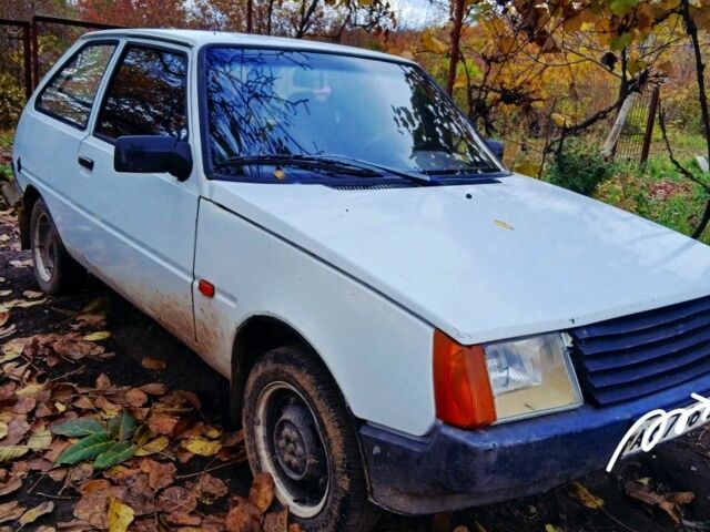 Белый ЗАЗ Таврия, объемом двигателя 1.3 л и пробегом 90 тыс. км за 405 $, фото 2 на Automoto.ua