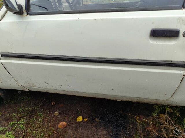 Белый ЗАЗ Таврия, объемом двигателя 0 л и пробегом 100 тыс. км за 357 $, фото 3 на Automoto.ua