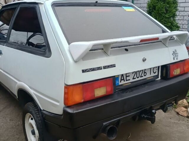 Белый ЗАЗ Таврия, объемом двигателя 1.1 л и пробегом 250 тыс. км за 946 $, фото 5 на Automoto.ua