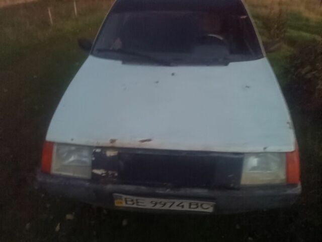 ЗАЗ Таврия 1992 в Николаеве на Automoto.ua Белый ЗАЗ Таврия, объемом двигателя 1.1 л и пробегом 50 тыс. км за 191 $, фото 5 на Automoto.ua
