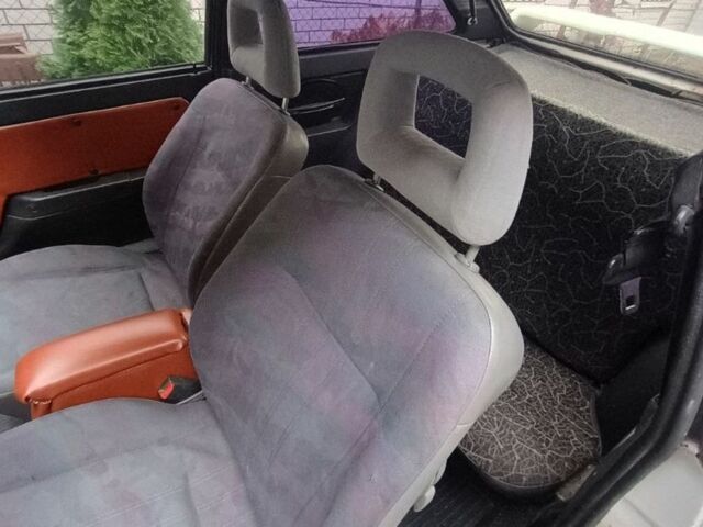 Белый ЗАЗ Таврия, объемом двигателя 1.1 л и пробегом 250 тыс. км за 946 $, фото 2 на Automoto.ua