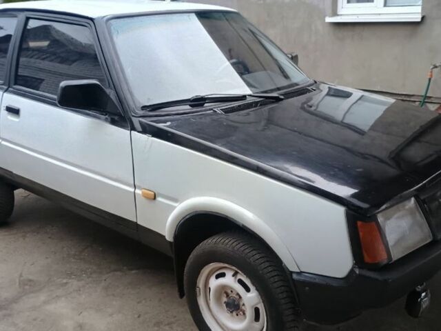 Белый ЗАЗ Таврия, объемом двигателя 1.1 л и пробегом 250 тыс. км за 946 $, фото 1 на Automoto.ua