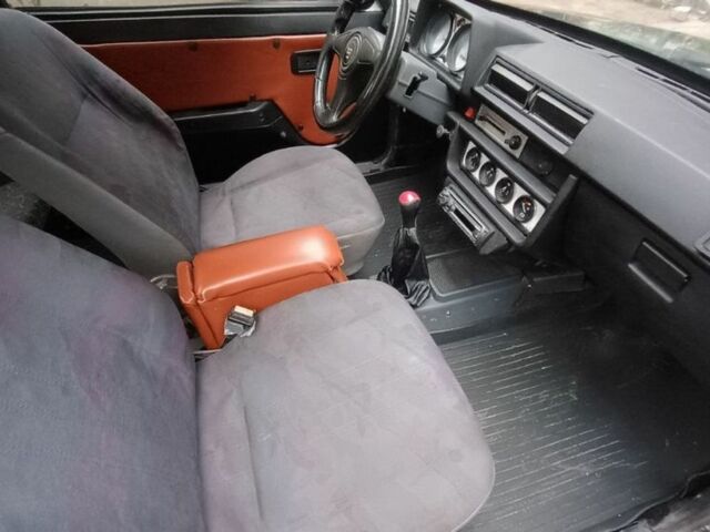 Белый ЗАЗ Таврия, объемом двигателя 1.1 л и пробегом 250 тыс. км за 946 $, фото 4 на Automoto.ua