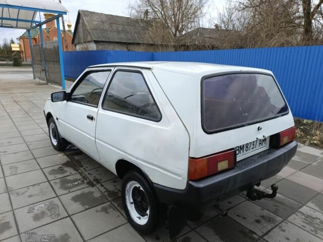 Белый ЗАЗ Таврия, объемом двигателя 1.1 л и пробегом 87 тыс. км за 650 $, фото 3 на Automoto.ua