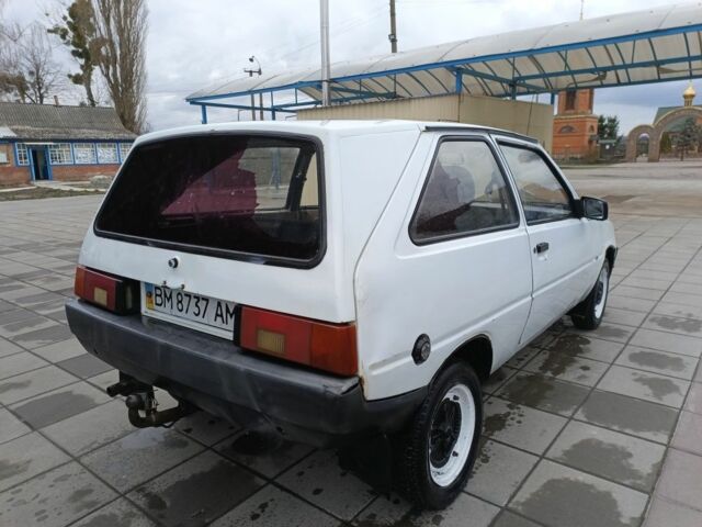 Белый ЗАЗ Таврия, объемом двигателя 1.1 л и пробегом 87 тыс. км за 650 $, фото 2 на Automoto.ua