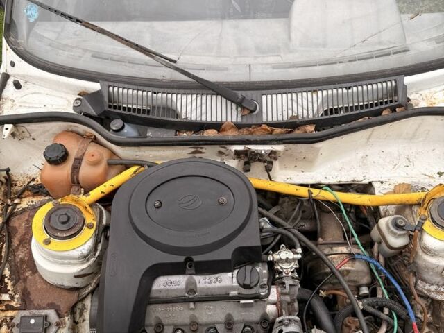 Білий ЗАЗ Таврія, об'ємом двигуна 1.2 л та пробігом 200 тис. км за 392 $, фото 13 на Automoto.ua