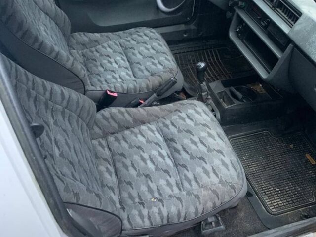 Білий ЗАЗ Таврія, об'ємом двигуна 1.2 л та пробігом 280 тис. км за 1100 $, фото 6 на Automoto.ua