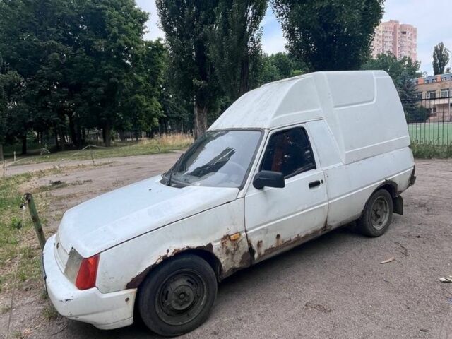 Белый ЗАЗ Таврия, объемом двигателя 1.2 л и пробегом 298 тыс. км за 806 $, фото 2 на Automoto.ua