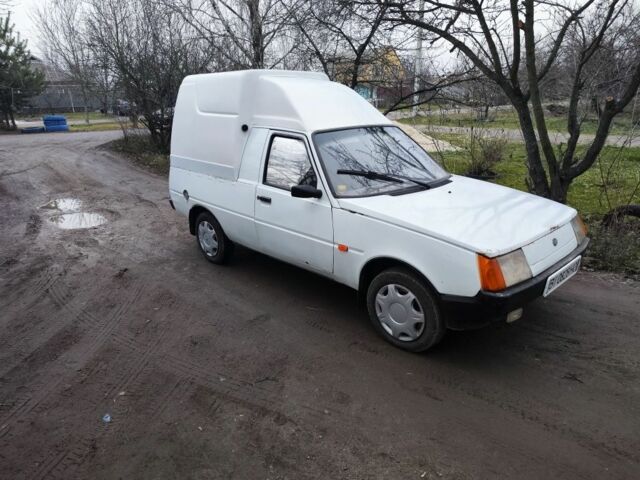 Білий ЗАЗ Таврія, об'ємом двигуна 1.2 л та пробігом 300 тис. км за 850 $, фото 1 на Automoto.ua