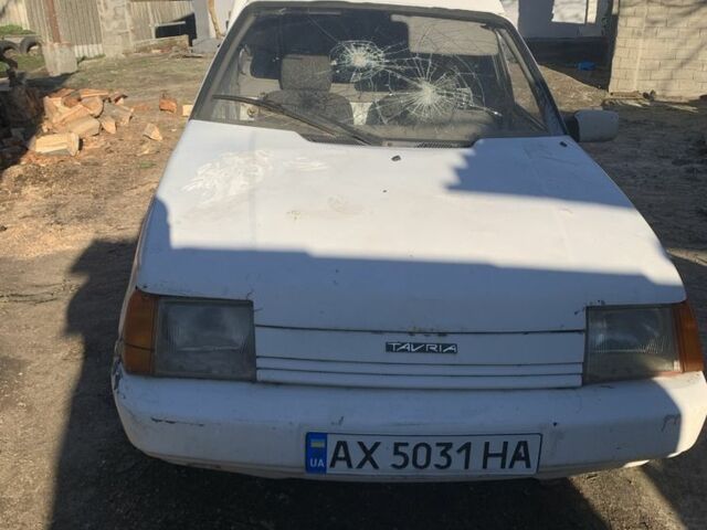 Белый ЗАЗ Таврия, объемом двигателя 1.3 л и пробегом 3 тыс. км за 237 $, фото 4 на Automoto.ua