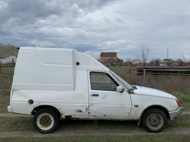 Белый ЗАЗ Таврия, объемом двигателя 1.2 л и пробегом 300 тыс. км за 400 $, фото 3 на Automoto.ua