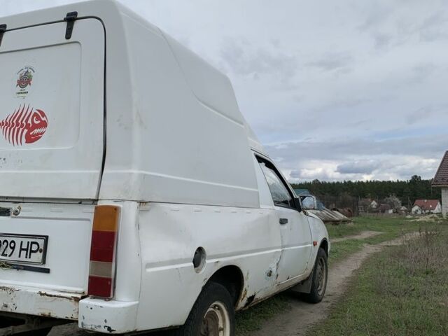 Белый ЗАЗ Таврия, объемом двигателя 1.2 л и пробегом 300 тыс. км за 400 $, фото 4 на Automoto.ua