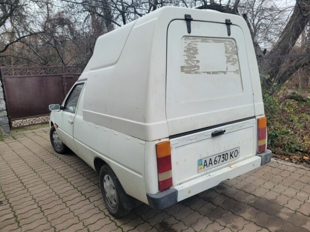 Білий ЗАЗ Таврія, об'ємом двигуна 1.2 л та пробігом 200 тис. км за 850 $, фото 3 на Automoto.ua